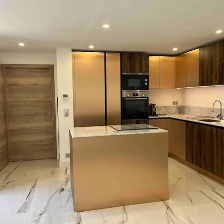 2 Pieces De 60m2