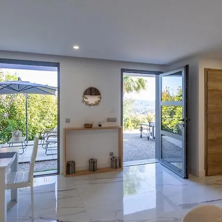 2 Pieces De 60m2 Διαμέρισμα