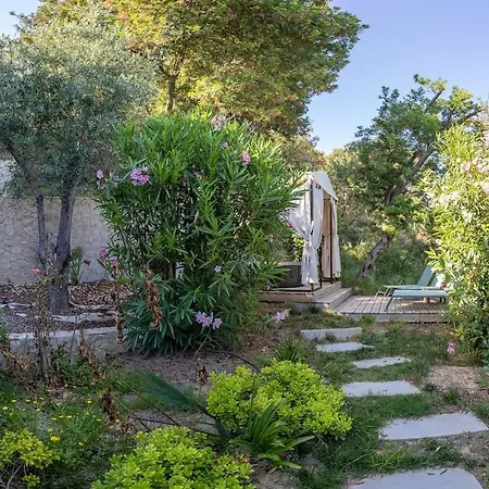 2 Pieces De 60m2 Διαμέρισμα *