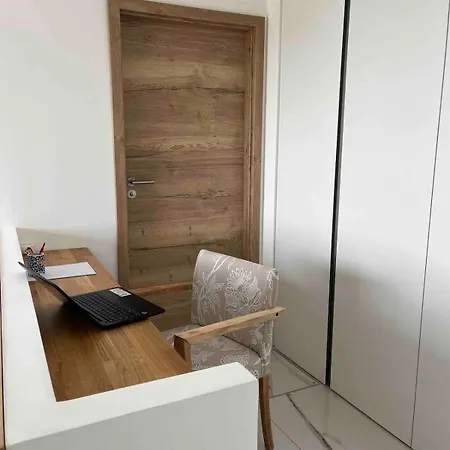 2 Pieces De 60m2 *